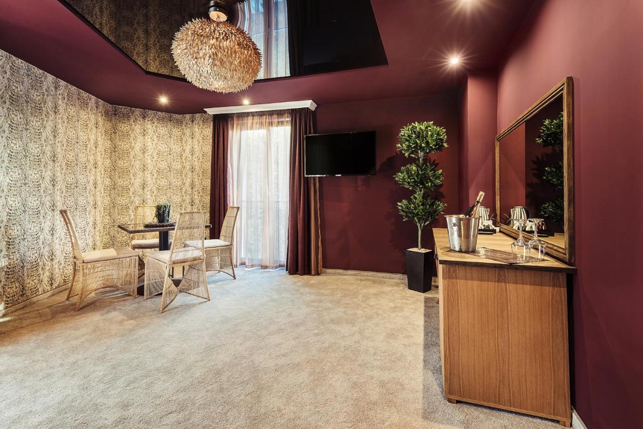 Opu Boutique Hotel Varna Esterno foto