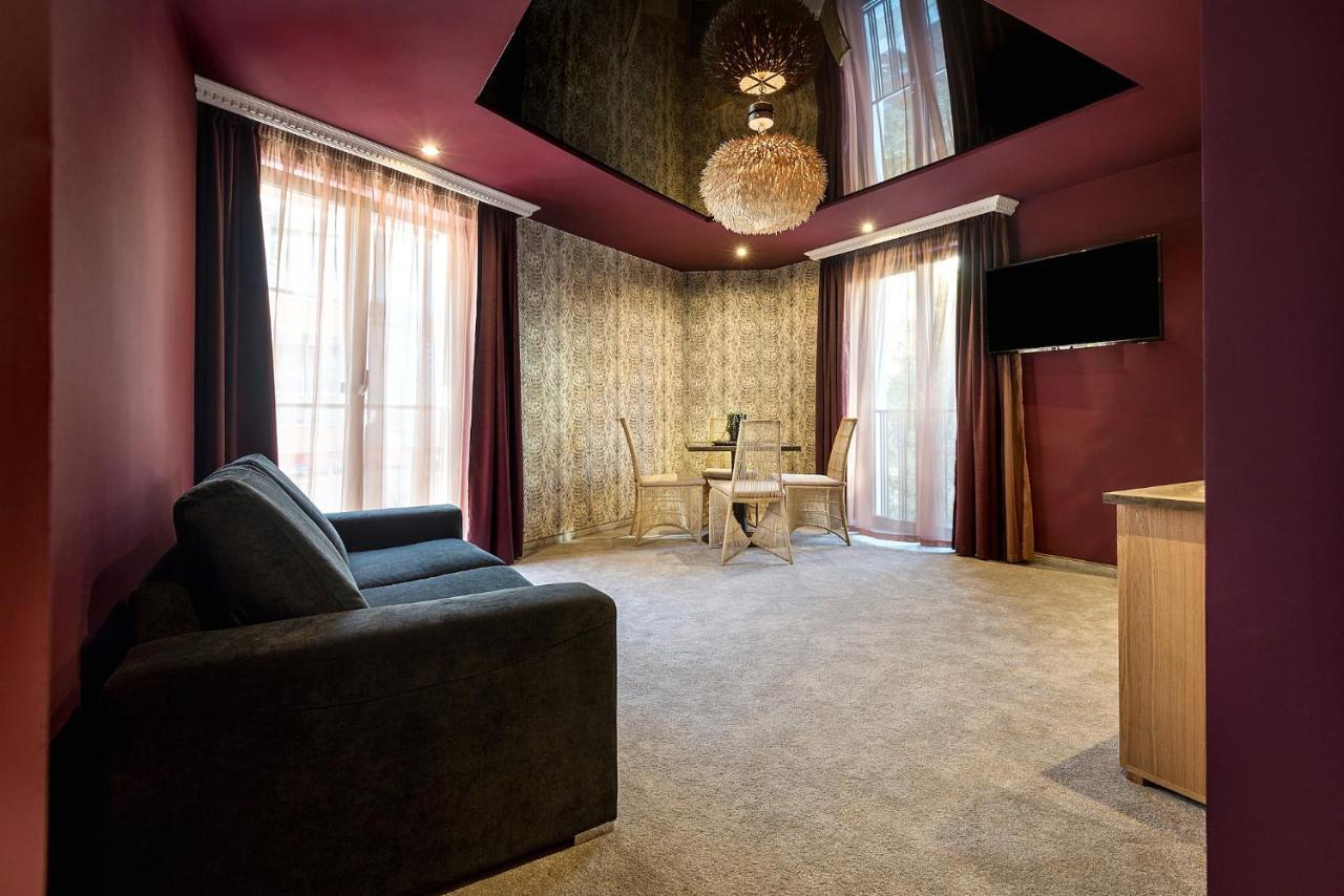 Opu Boutique Hotel Varna Esterno foto